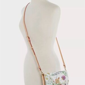 Dooney & Bourke Botanical Floral Daphne Crossbody Wallet NWT
